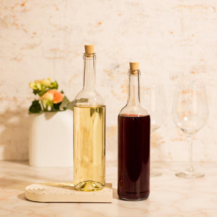 Consol Glass Feather Wine Bottle 750ml with Cork Lid